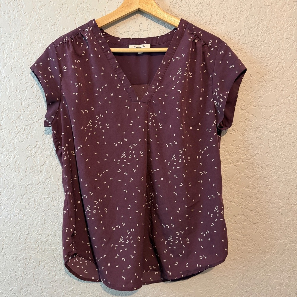 Monday‎ Fun V-Neck Cap Sleeve Blouse Medium Plum Seed Print Business Casual Work
